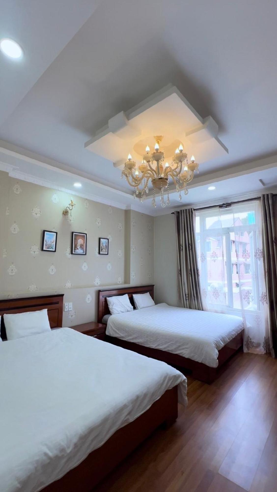 Dang Uyen 1 Hotel ดาลัด ภายนอก รูปภาพ