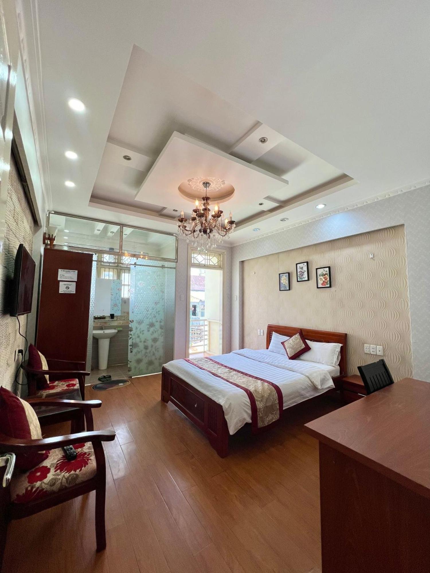 Dang Uyen 1 Hotel ดาลัด ภายนอก รูปภาพ