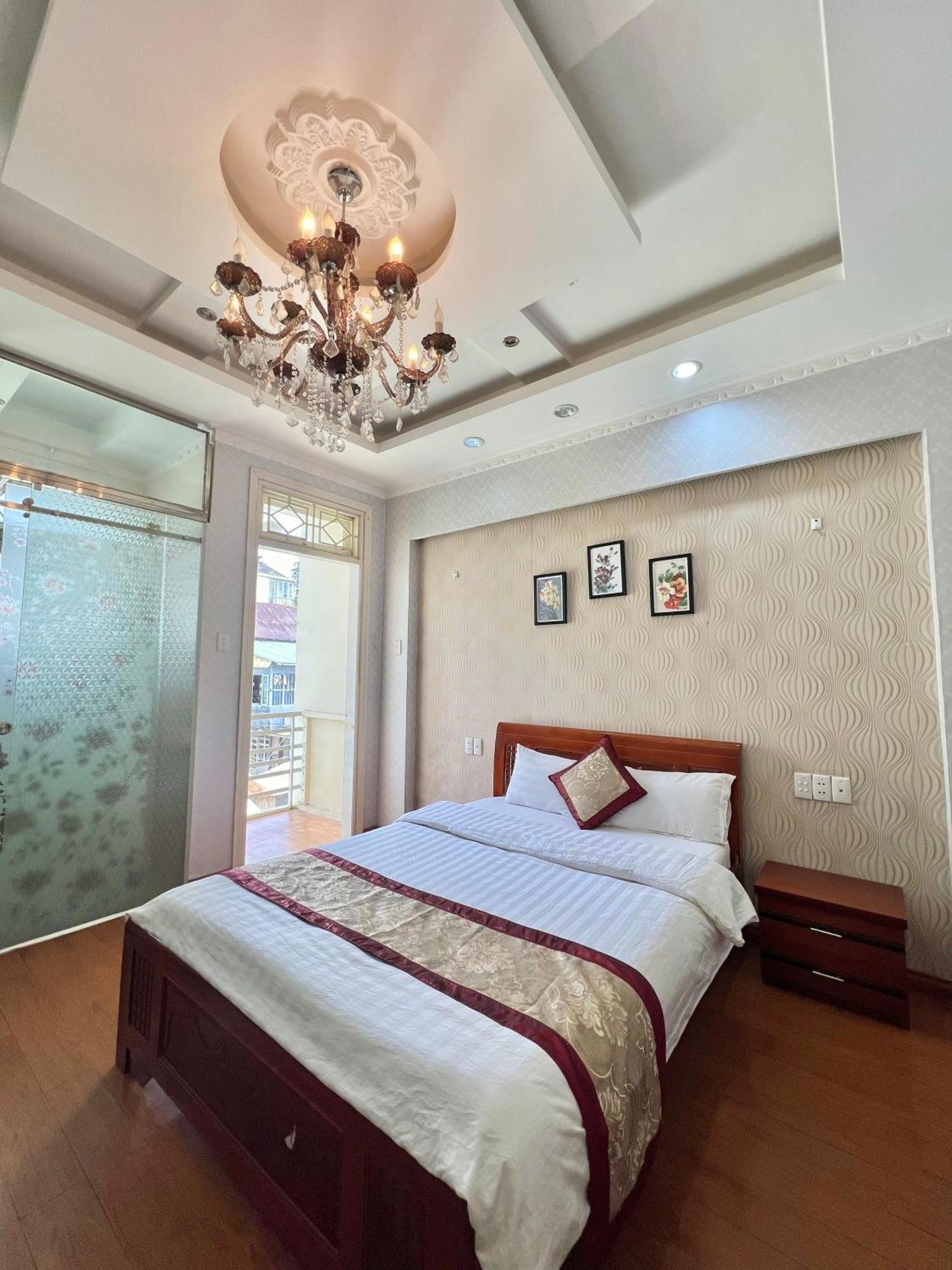 Dang Uyen 1 Hotel ดาลัด ภายนอก รูปภาพ